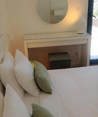 With Private Pool Сплит