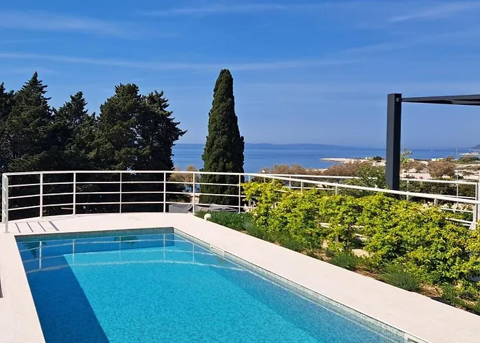With Private Pool Апартаменты *