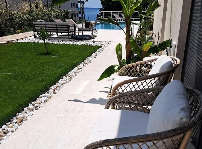 With Private Pool