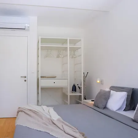 With Private Pool * Split