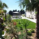 With Private Pool *