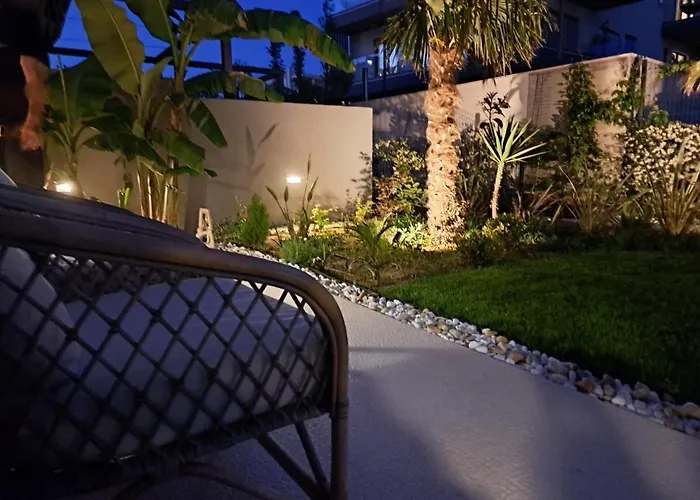 With Private Pool Split