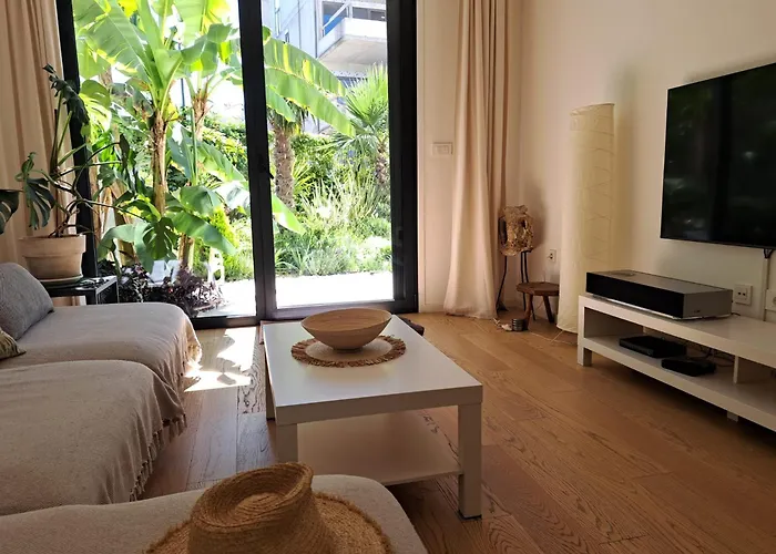 Apartamento With Private Pool Split