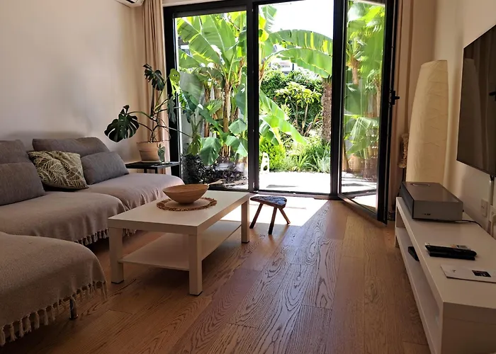 Apartamento With Private Pool