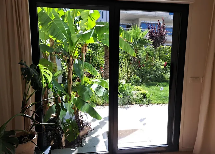 With Private Pool Apartamento *